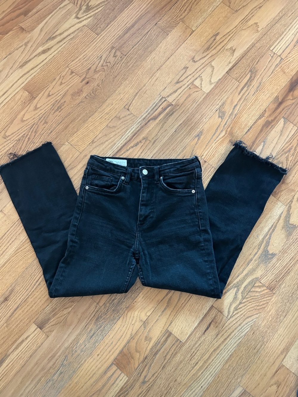 Zara Black Wide-Leg Jeans with Frayed Hem
